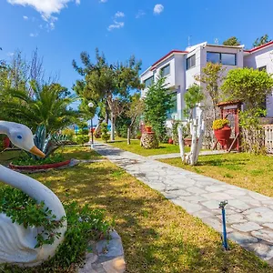 Πανσιόν Galazia Akti Seaside